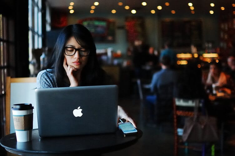 working-in-a-coffee-shop_t20_EPbO18 (1)